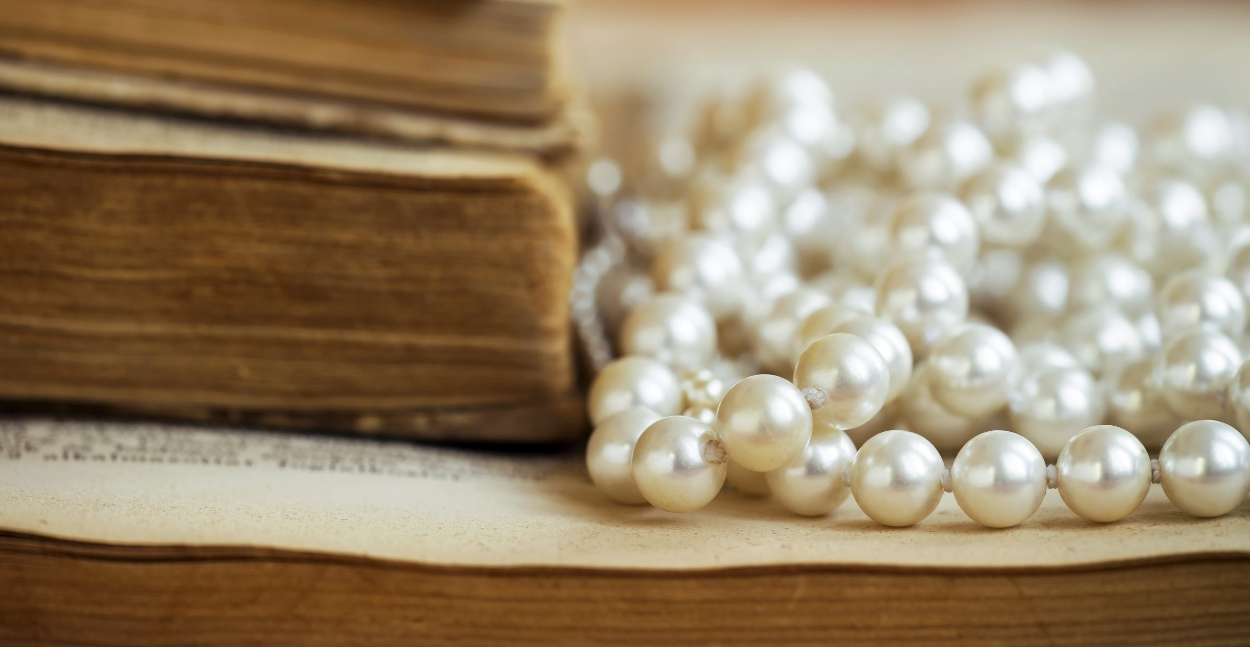 Here's why you should eat pearl (powder)